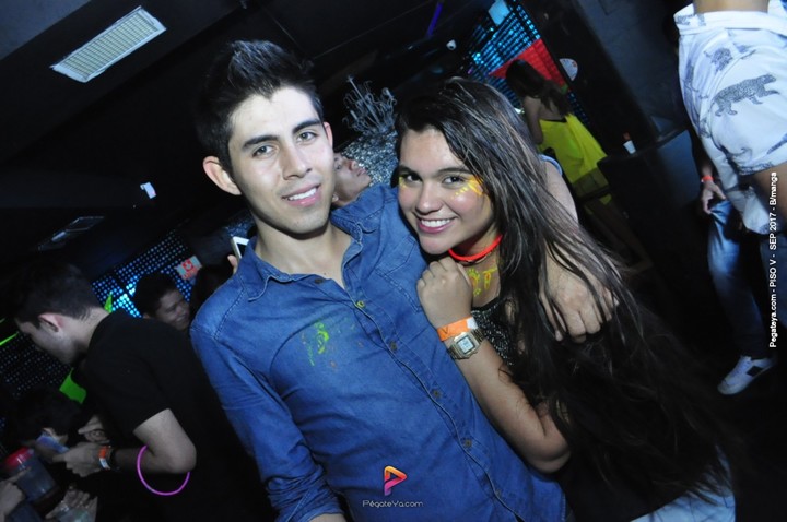Foto 37 de PISO V - viernes 29 de sep 2017 en Bar Piso V Bucaramanga, Bucaramanga