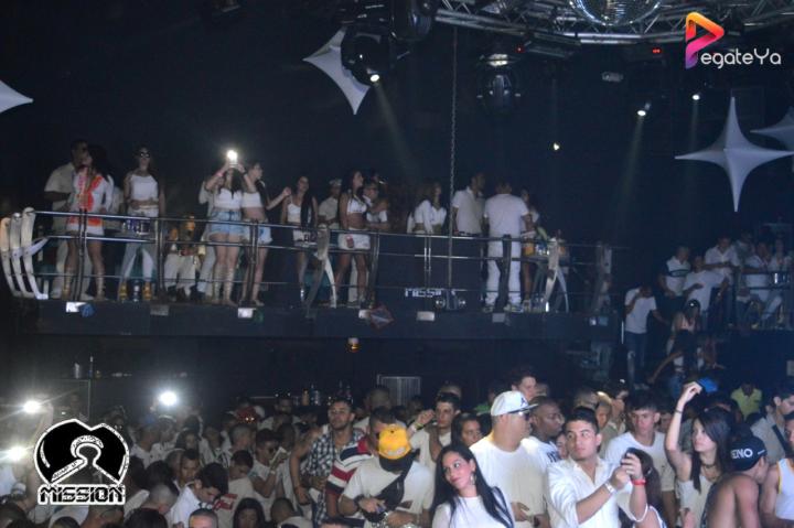 Foto 40 de 5ta Edicion Fiesta Blanca - Mission Club en Pegateya Cali, Cali