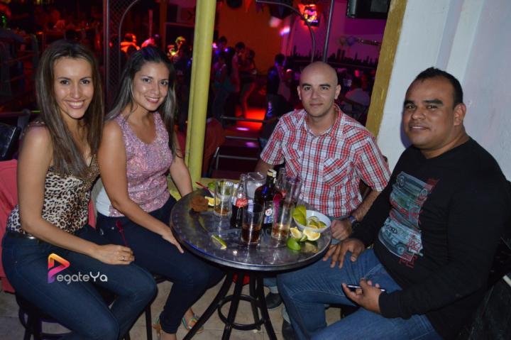 Foto 30 de Discoteca New york 21 de marzo 2015 en Discoteca New York Bucaramanga, Bucaramanga