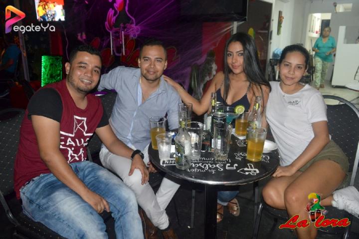 Foto 22 de La lora Bar - Hallowen 2016 en La Lora Bar, Cali