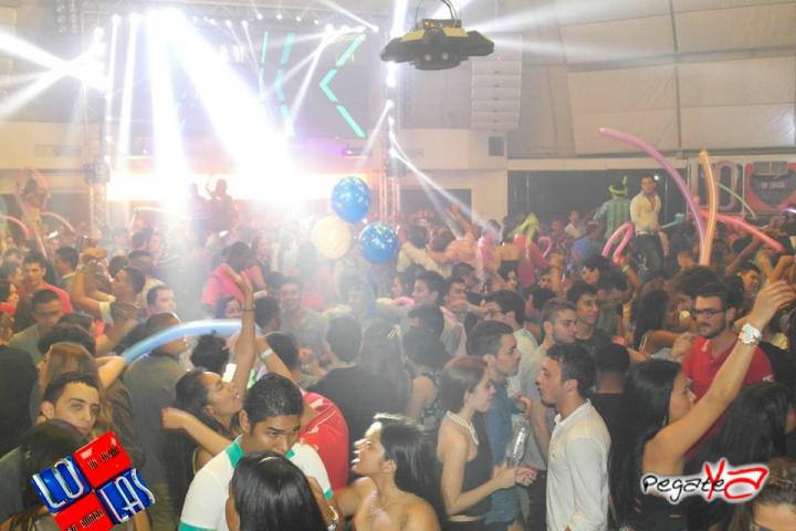 Foto 90 de Lolas - Alexis & Fido en Lolas Club Menga Cali, Cali