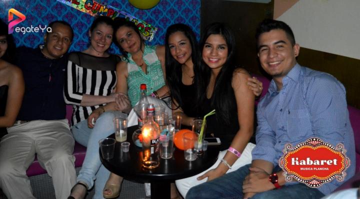 Foto 21 de Kabaret Bar - 4to FDS Mayo 2015 en Kabaret - Granada, Cali