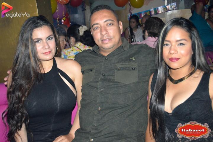 Foto 6 de Kabaret Bar - 1er/2do Fds Enero. 2017 en Kabaret - Granada, Cali