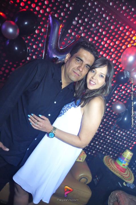 Foto 31 de PISO V - Sábado 3 de Mayo de 2017 en Bar Piso V Bucaramanga, Bucaramanga