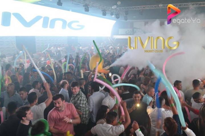 Foto 59 de Living Night Club - 2do/3er fds Junio en Living Night Club, Cali
