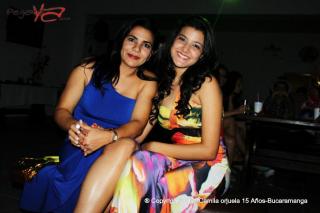 Foto 112 de Domingo 19 de Agosto 2012 en Discoteca Macondo Club Bucaramanga, Bucaramanga