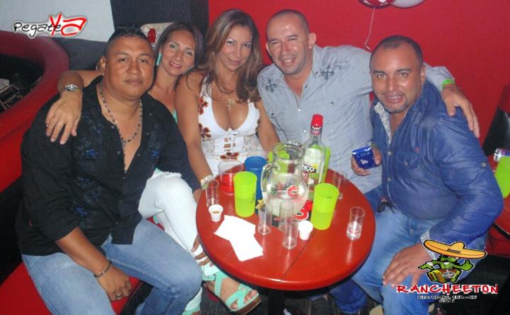 Foto 111 de Rancheeton - Amor y Amistad en Rancheton Cali, Cali