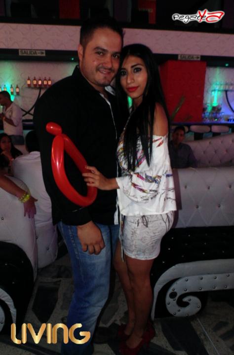 Foto 27 de Living - Amor y Amistad en Living Night Club, Cali