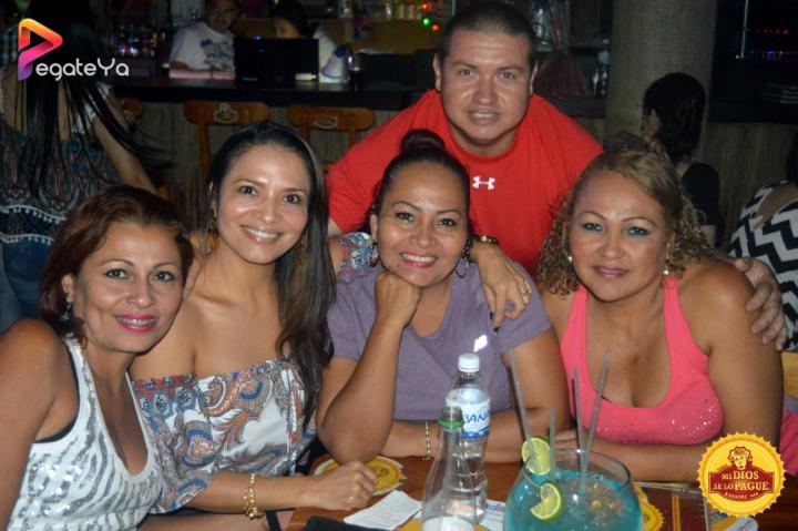 Foto 8 de Mi Dios Se Lo Pague - Feria 2015 en Fonda Mi Dios Se Lo Pague, Cali