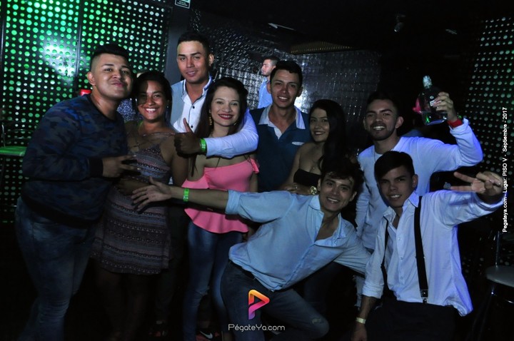 Foto 24 de PISO V - sábado 2 de sep 2017 en Bar Piso V Bucaramanga, Bucaramanga