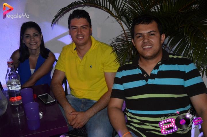 Foto 13 de Living 80´s - Inauguración en Living 80´s, Cali