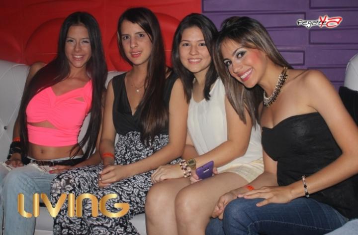 Foto 42 de Living - 4to FDS Nov 2014 en Living Night Club, Cali