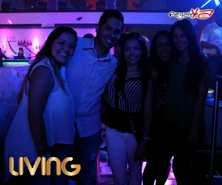 Foto 49 de Living Night Club - Oct 4 en Living Night Club, Cali