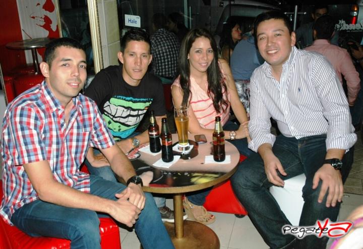 Foto 40 de Blondie - Agosto 09 del 2014 en Blondie Bar Cali, Cali