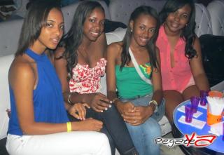 Foto 18 de Septiembre 07 del 2013 en Living Night Club, Cali