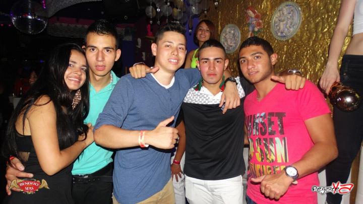 Foto 68 de Bendito Seas - Septiembre 06 en Discoteca Bendito Seas Medellin, Medellín