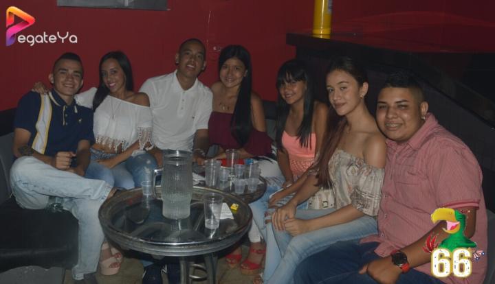 Foto 4 de La lora Bar - 2do Fds Mayo 2016 en La Lora Bar, Cali