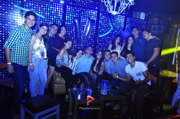 Foto 22 de PISO V - Sabado 8 de abril de 2017 en Bar Piso V Bucaramanga, Bucaramanga