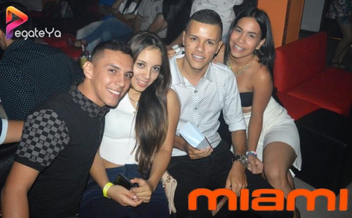 Foto 10 de Miami Bar Cali 2016-03-09 en Miami Bar Cali, Cali