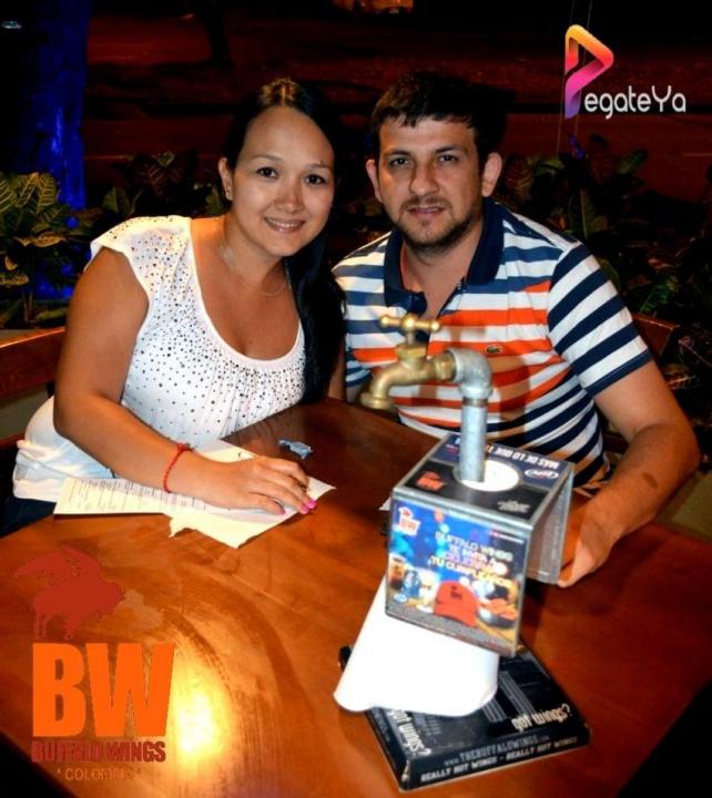 Foto 10 de Bufalo Wings - 3er FDS Agosto 2015 en Búfalo Wings - Cali, Cali