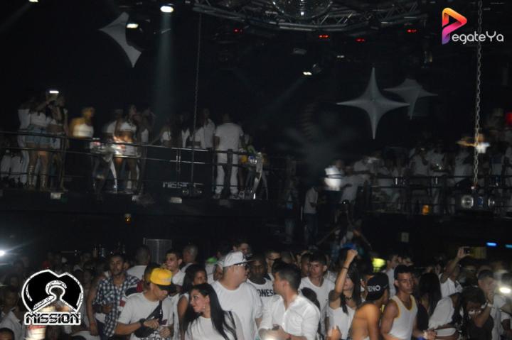 Foto 41 de 5ta Edicion Fiesta Blanca - Mission Club en Pegateya Cali, Cali