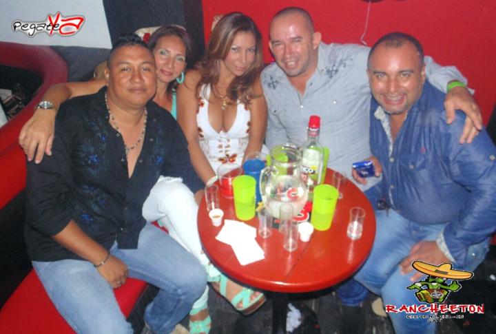 Foto 112 de Rancheeton - Amor y Amistad en Rancheton Cali, Cali