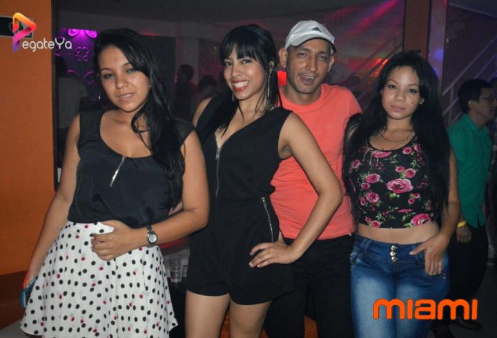 Foto 28 de Miami Bar - 3er FDS Junio 2015 en Miami Bar Cali, Cali