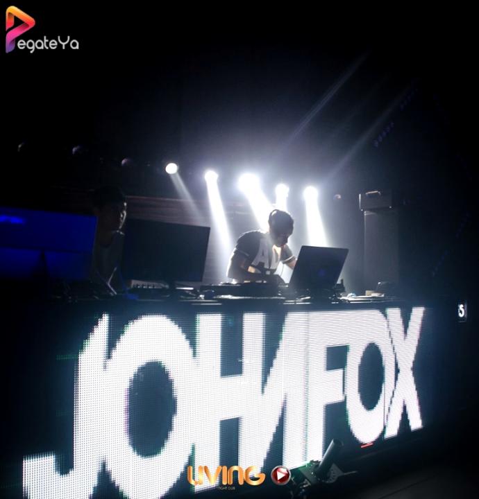 Foto 6 de Living - 2Do Fds Nov 2016 en Living Night Club, Cali