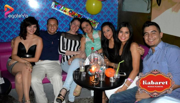 Foto 22 de Kabaret Bar - 4to FDS Mayo 2015 en Kabaret - Granada, Cali