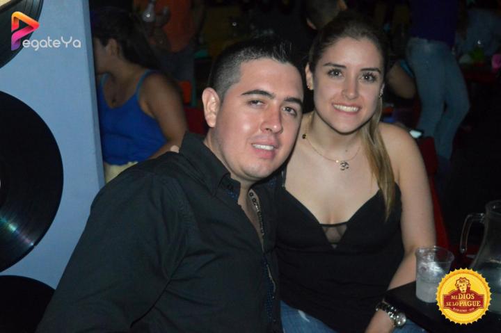 Foto 4 de Mi Dios Se Lo Pague - 3er FDS Dic. 2015 en Fonda Mi Dios Se Lo Pague, Cali