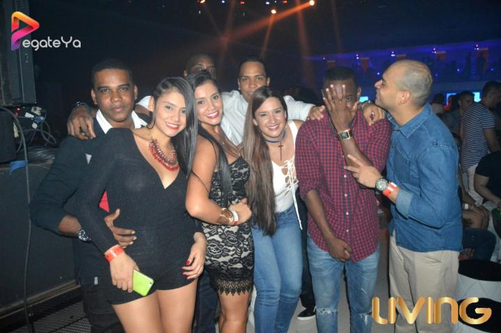 Foto 104 de Living - 3er & 4To Fds Octubre 2016 en Living Night Club, Cali