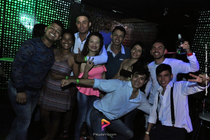 Foto 25 de PISO V - sábado 2 de sep 2017 en Bar Piso V Bucaramanga, Bucaramanga