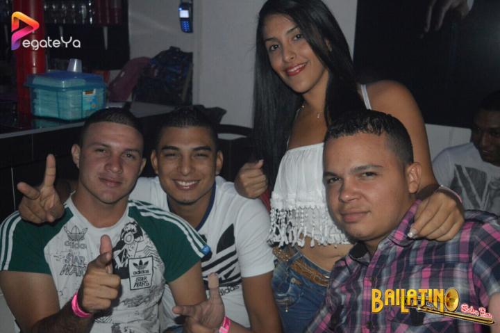 Foto 27 de Bailatino - 2do Fds Abril 2016 en Bailatino - Bar, Cali