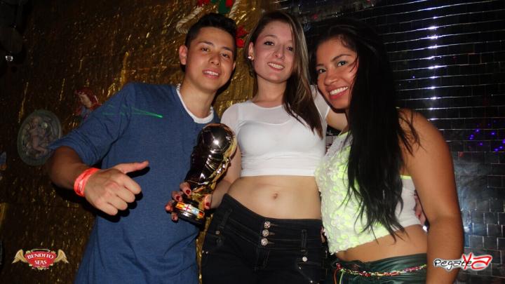 Foto 69 de Bendito Seas - Septiembre 06 en Discoteca Bendito Seas Medellin, Medellín