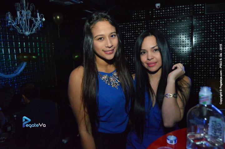 Foto 6 de PISO 5 - sabado 19 DIC 2015 en Bar Bling Bucaramanga, Bucaramanga