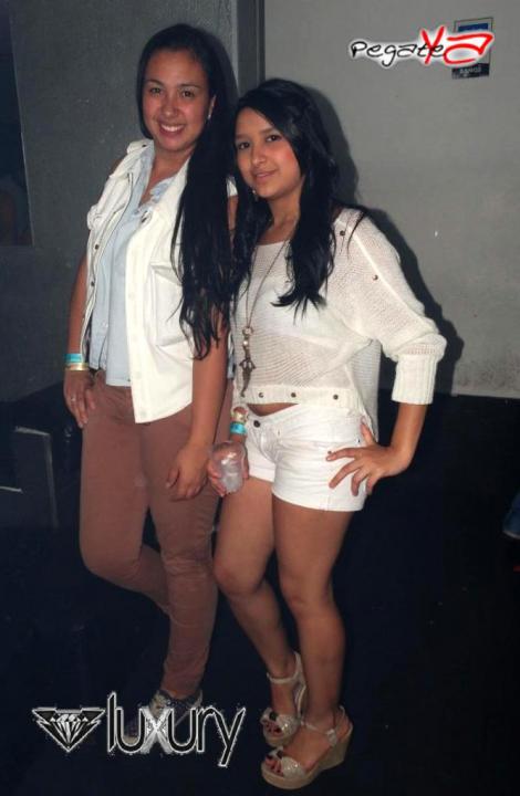 Foto 49 de Luxury - Septiembre 27 en Discoteca Luxury Medellin, Medellín