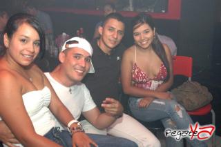 Foto 12 de Abril 13 del 2012 en Am / PM Bar - Cali, Cali