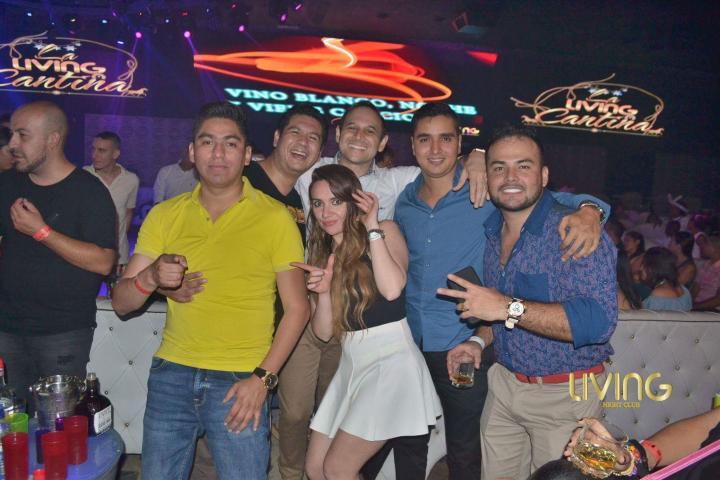 Foto 7 de Living - 5to Fds Abril 2017 en Living Night Club, Cali