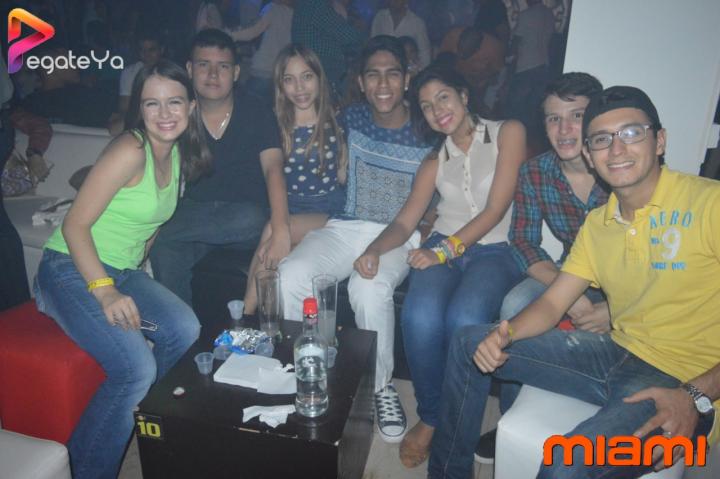 Foto 29 de Miami Bar - 1er Fds Abril 2016 en Miami Bar Cali, Cali