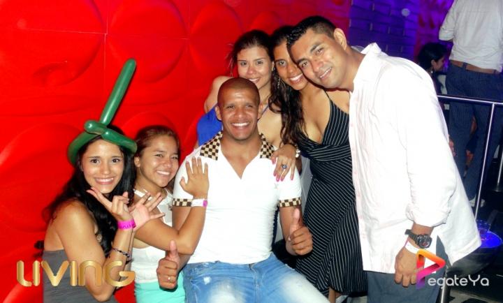 Foto 40 de Living Night Club - marzo 8 Del 2015 en Living Night Club, Cali