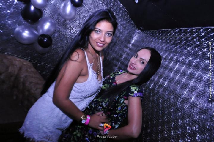 Foto 7 de PISO V - Sábado 5 de julio de 2017 en Bar Piso V Bucaramanga, Bucaramanga