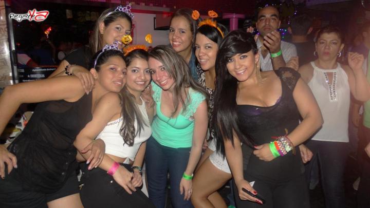 Foto 40 de Bendito Seas - 1er FDS Octubre en Discoteca Bendito Seas Medellin, Medellín
