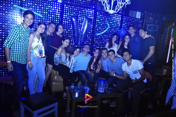 Foto 23 de PISO V - Sabado 8 de abril de 2017 en Bar Piso V Bucaramanga, Bucaramanga