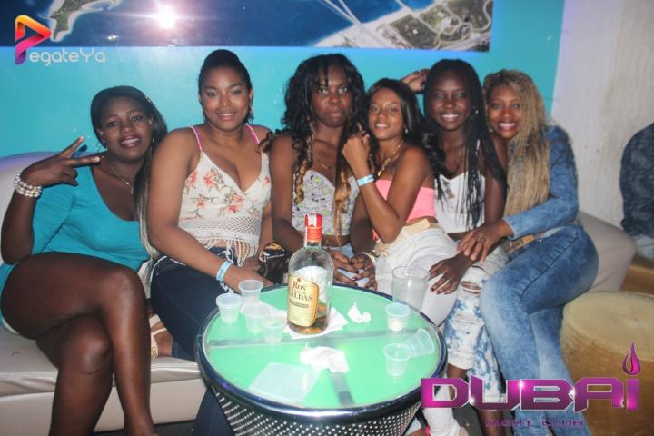 Foto 19 de Dubai Night Club - Feria. 2015 en Dubai Night Club