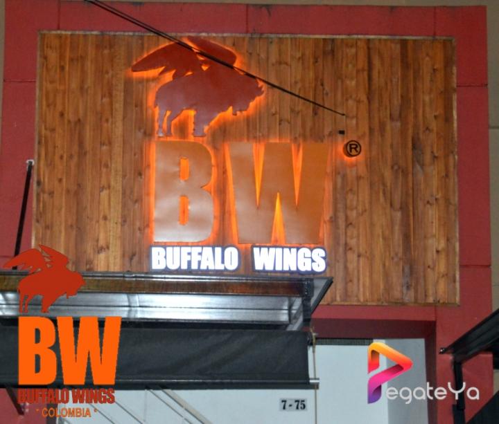 Foto 13 de Bufalo Wings - 2do FDS Julio 2015 en Búfalo Wings - Cali, Cali