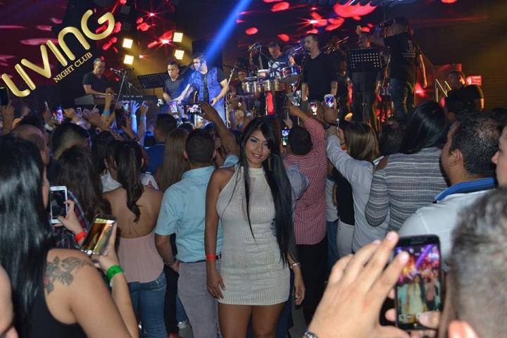Foto 23 de Living Night Club - 3er Aniversario 2016 en Living Night Club, Cali
