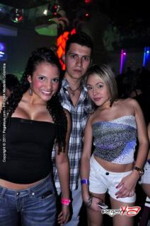 Foto 93 de Discoteca Prizma 26 noviembre 2011 en Prizma Discoteca Medellin, Medellín