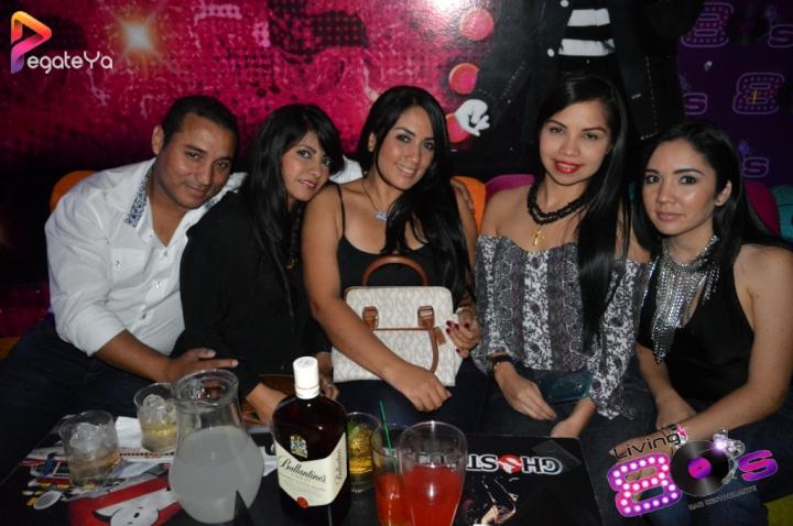 Foto 15 de Living 80´s - Inauguración en Living 80´s, Cali