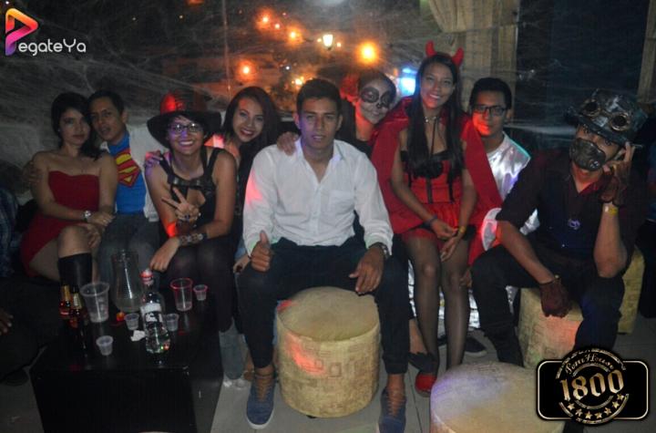 Foto 40 de 1800 Halloween 2015 - en Penthouse 1800, Cali