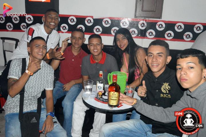 Foto 22 de AmPm - 3ER Fds Mayo 2017 en Am / PM Bar - Cali, Cali